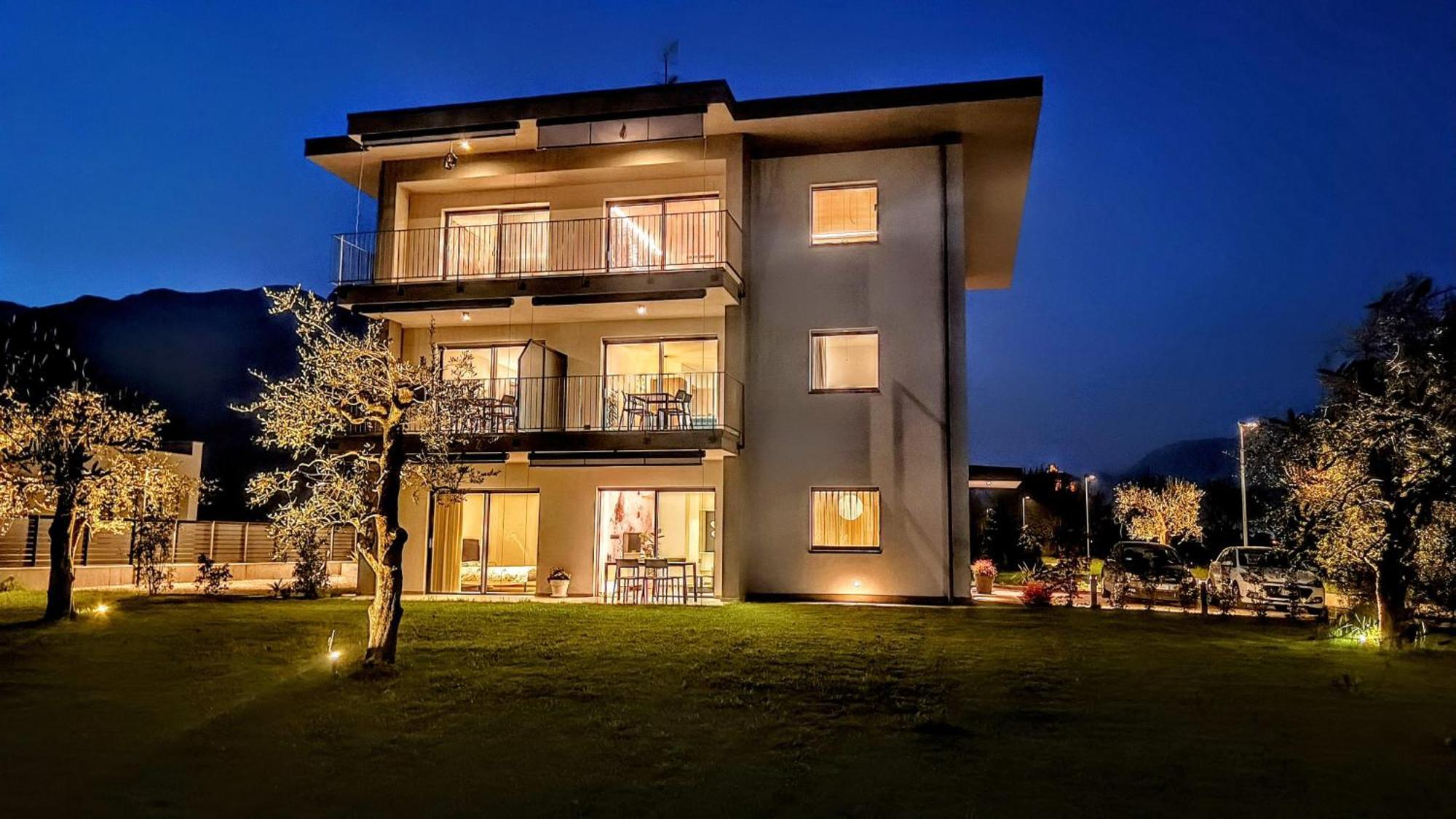 Apartament Elvy Garda Living Garden Riva Zewnętrze zdjęcie